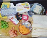 A picture of step 1 of Bread Pizza.