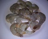 Foto langkah ke 1 dari resep Udang Masak Mentega / Udang Saus Mentega.