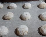 Foto del paso 2 de la receta: Cookies craqueladas de limón 🍋