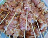 A picture of step 2 of Sate Ayam (Chicken Satay With Peanut Sauce).