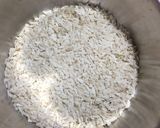 A picture of step 2 of Benarasi Chuda Matar.