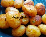 A picture of step 4 of Handi Dum Aloo- Lachha Parathas.