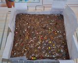 Foto langkah ke 6 dari resep Chocochip rainbow brownies.