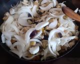 Foto del paso 2 de la receta Salteado de berenjena y cebolla