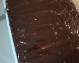 Pas rețetă Prăjitură cu blat de cacao, blat de nucă și cremă de vanilie 15 fotografie