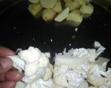 सूखी गोभी आलू की सब्जी (sukhi gobi aloo ki sabzi recipe in Hindi) रेसिपी चरण 1 फोटो