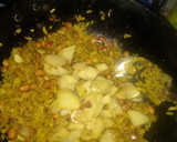 A picture of step 4 of Kanda Batata Poha.