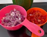 A picture of step 2 of Garlic and spinach khichadi.