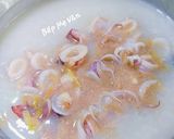 Hình bước làm 4 của món Cháo hàu sữa và mực tươi