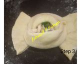 A picture of step 5 of Rose Bread.