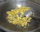 Foto langkah ke 2 dari resep Sambal telor bawang bombai.