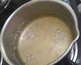 A picture of step 2 of Suji besan halva.