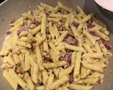 Foto del passaggio 2 della ricetta Pasta noci, gorgonzola e speck