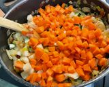 Une image de l'étape 23 de Soupe de légumes aux aromates, ail frais et fumet de porc.