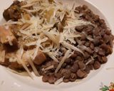 Foto del paso 4 de la receta: Pollo con puerro y berenjenas acompañado de lentejas