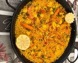 Foto del paso 4 de la receta: Paella de cigalas gambones almejas y sepia