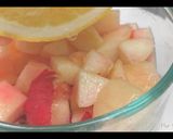 A picture of step 3 of Peach sparkling water.