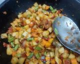 Foto langkah ke 4 dari resep Sambal Goreng Kentang Wortel Buncis.