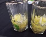 A picture of step 3 of Amla mint Mojito.