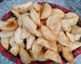गुजिया (gujiya recipe in Hindi) रेसिपी चरण 7 फोटो