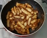 A picture of step 9 of Korean chewy garlic Potato in Red sauce.