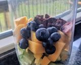 A picture of step 2 of Blueberry smoothie.