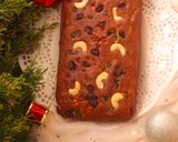 A picture of step 5 of Christmas  Cake.