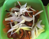 Foto del paso 1 de la receta: Lubina a la lekue hecha en microondas con verduras 🍄🌶🥒🥕