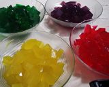 Foto langkah ke 2 dari resep Puding Susu Mozaik.