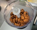 Une image de l'étape 3 de Gâteau aux cerises et amandes.