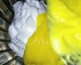 A picture of step 8 of Bee sting cake (German pastry).