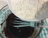 Foto langkah ke 2 dari resep Chocolate Cotton Cake.