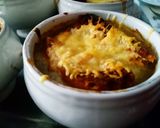 Francuska zupa cebulowa krok przepisu 6 zdjęcie