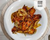 Foto langkah ke 5 dari resep Ayam goreng saus inggris.