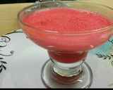 صورة لخطوة 1 من وصفة جيلي كريمي بالفراولة 🍓