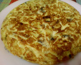 Foto del paso 6 de la receta: Tortilla de patata y sardinillas en aceite de oliva