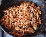 Foto del paso 4 de la receta: Espaguetis con atún y mejillones