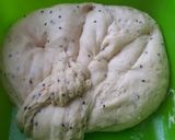 عکس مرحله 1 از دستور نانِ مغزدار با مغز شکلاتی