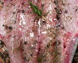 Foto del paso 3 de la receta: Jurel blanco del estrecho, al horno con romero y tomillo