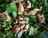 A picture of step 2 of Walnut Palak Punjabi Pakoda.
