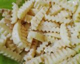 A picture of step 1 of Dragon Chicken Macaroni.
