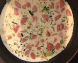 Foto del paso 1 de la receta: Tallarines con salsa crema de puerros y salchichita