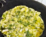 अंडा आलू ओमलेट (Egg Aloo Omelet Recipe In Hindi) रेसिपी चरण 4 फोटो