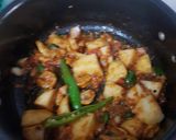 A picture of step 4 of Maldives prawn curry.