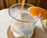Foto langkah ke 3 dari resep Orange Honey Latte Ice.