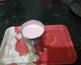 रोज़ मिल्क शेक (Rose milk shake recipe in hindi) रेसिपी चरण 3 फोटो