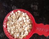 A picture of step 1 of Masala oats.
