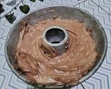 Foto langkah ke 5 dari resep Bolu coklat wijen.