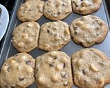 A picture of step 6 of Copycat Mrs. Field's Chocolate Chip Macadamia Nut Cookies.