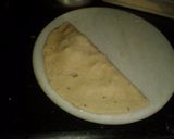 A picture of step 3 of Pizza paratha  .